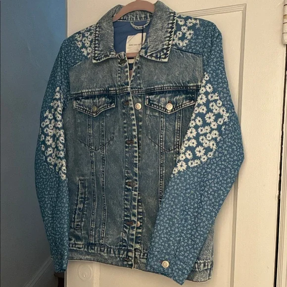 Avec Les Filles Blue Floral Denim Jacket - Picture 2 of 3
